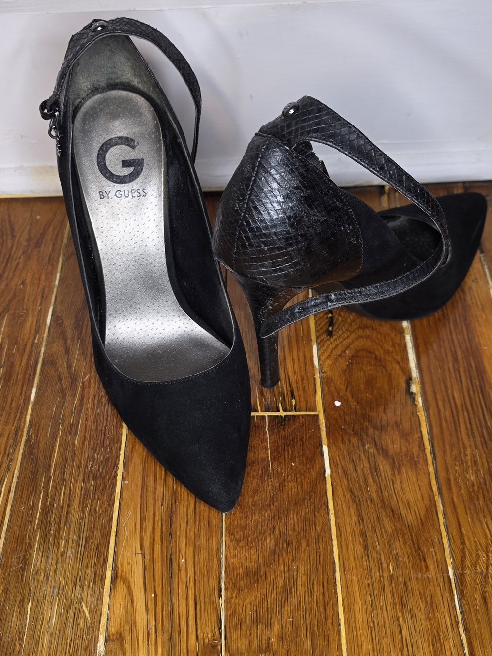 G by Guess Black Pointed-Toe Ankle-Strap Pumps with Textured Heel